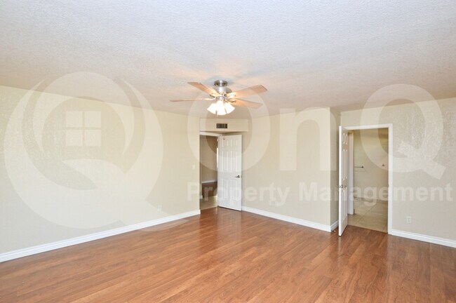 Building Photo - Beautiful Phoenix Property!