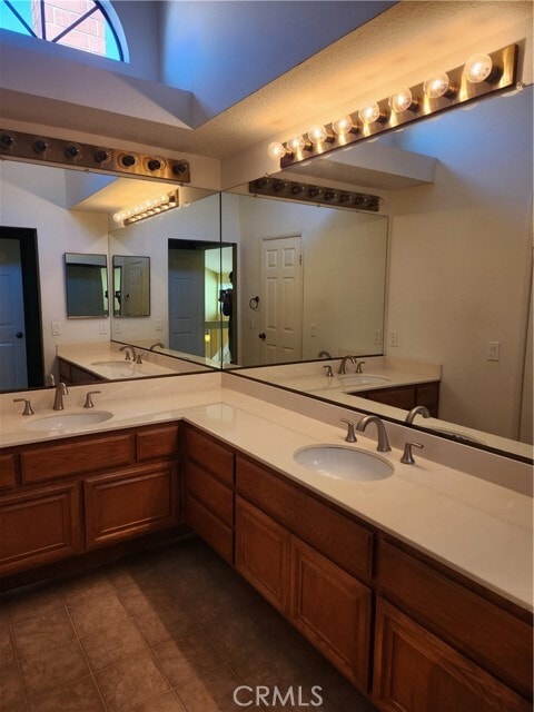 Building Photo - 8243 E Ironwood Ave