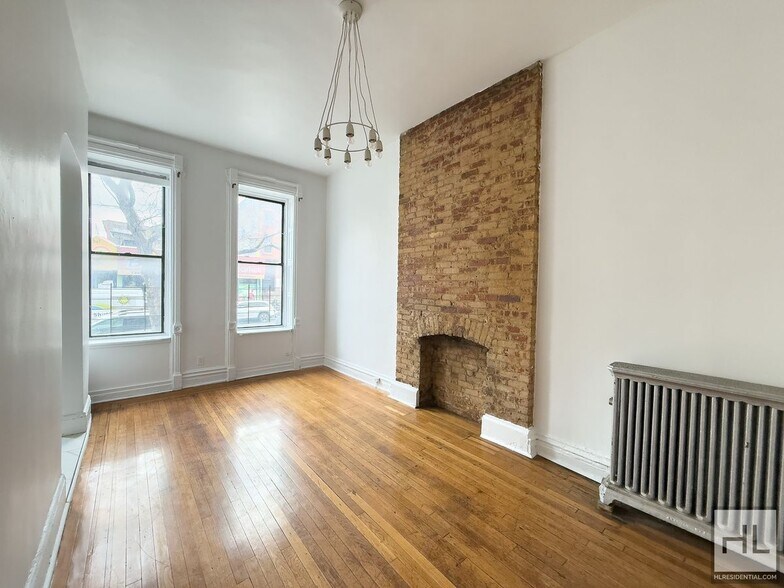 Building Photo - BEDFORD AVENUE / Spacious 1-Bed 1-Bath