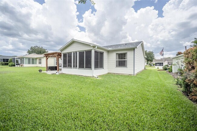 Building Photo - 9245 SE 178th Madeline Ln