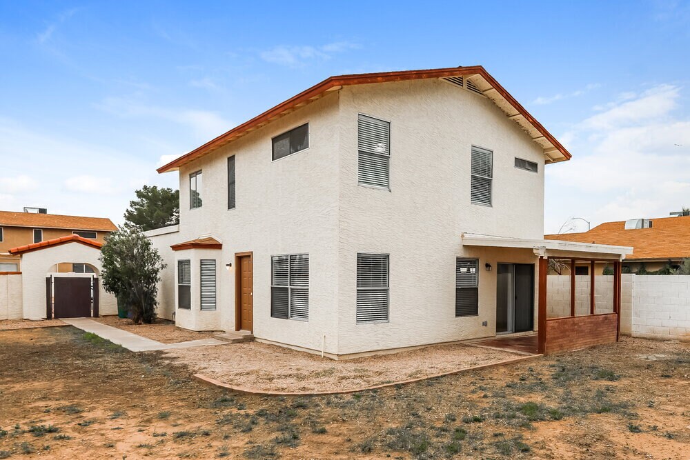 Building Photo - 532 N Nassau