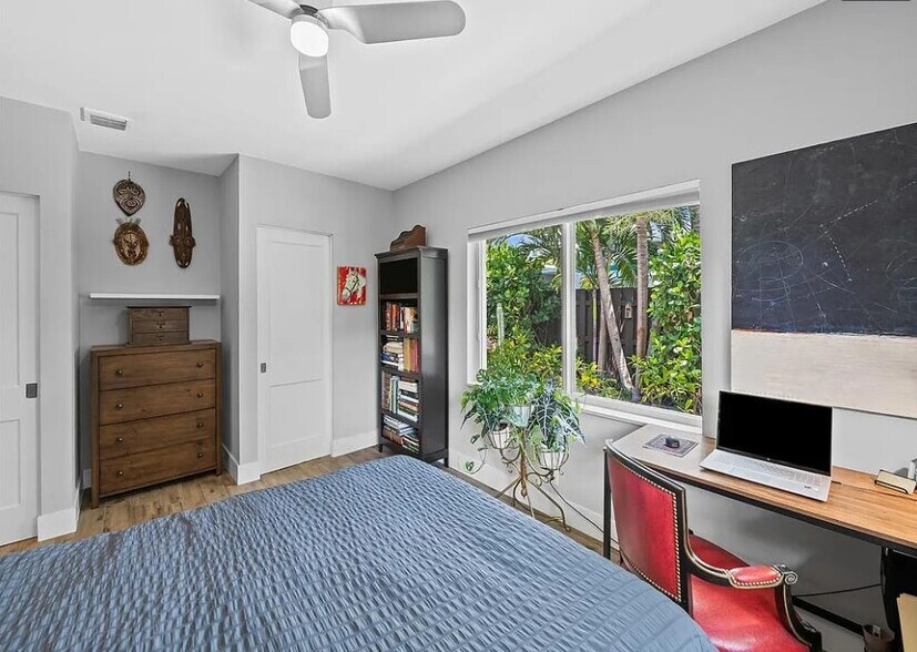 Building Photo - 808 NE 17th Way