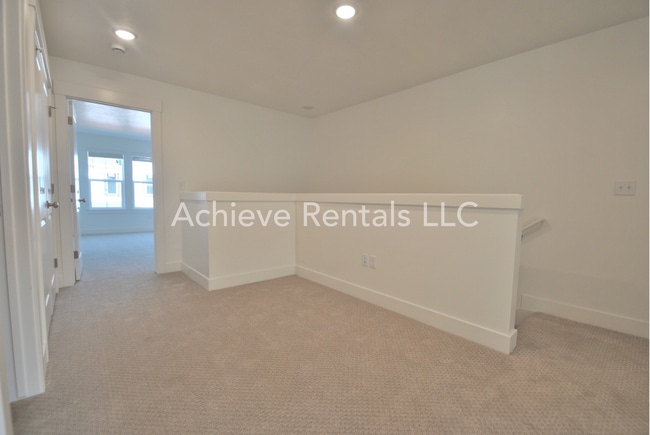Building Photo - 554 S 1225 W