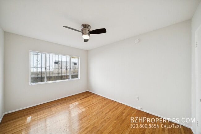 Building Photo - 1306 Havenhurst Dr