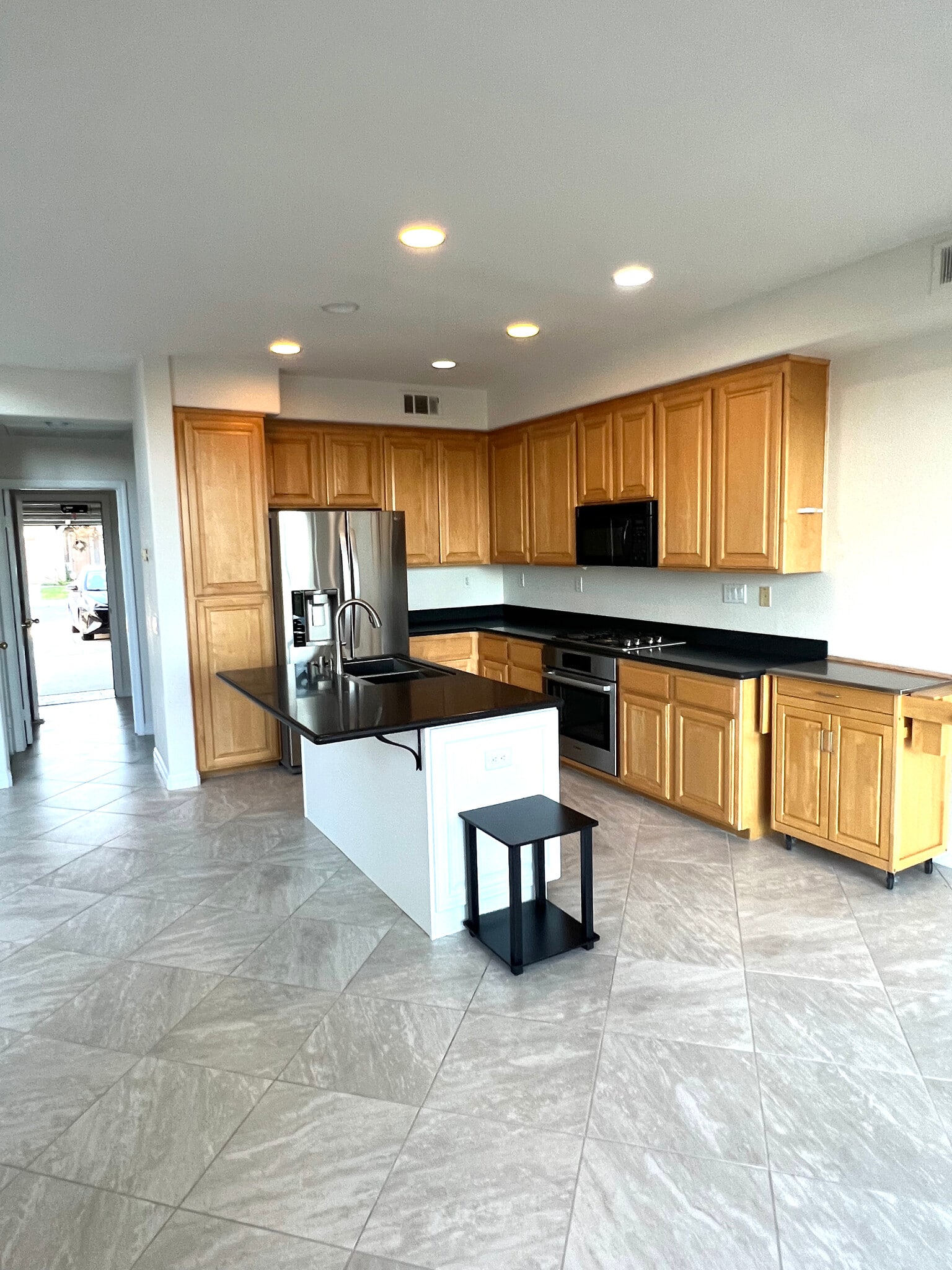 Building Photo - 1736 Bluebird Ln