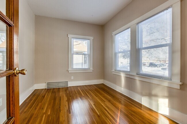 Building Photo - 4859 Calvert St
