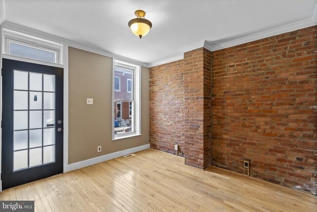 Building Photo - 1745 Clarkson St