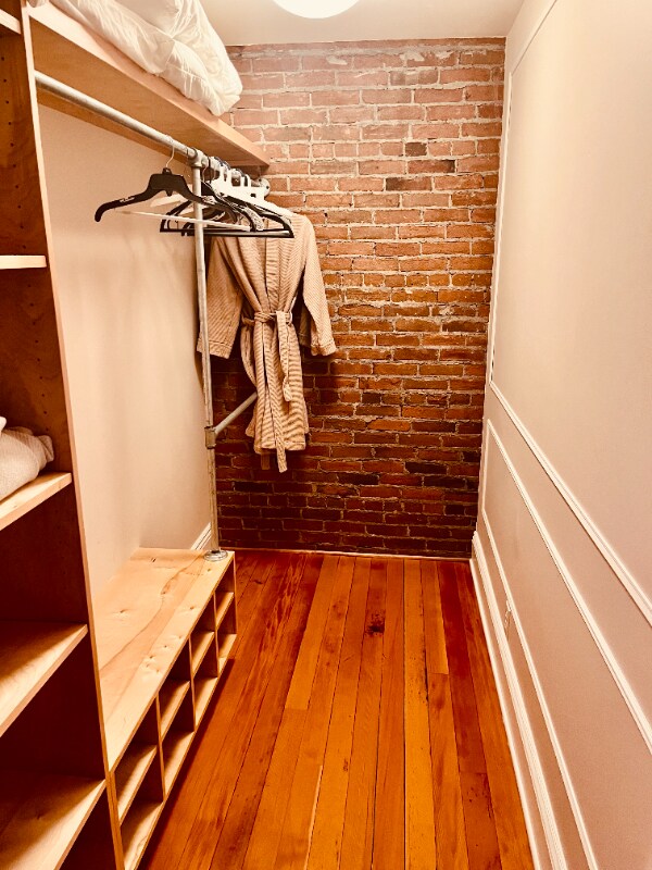 Building Photo - 214 S 2nd St