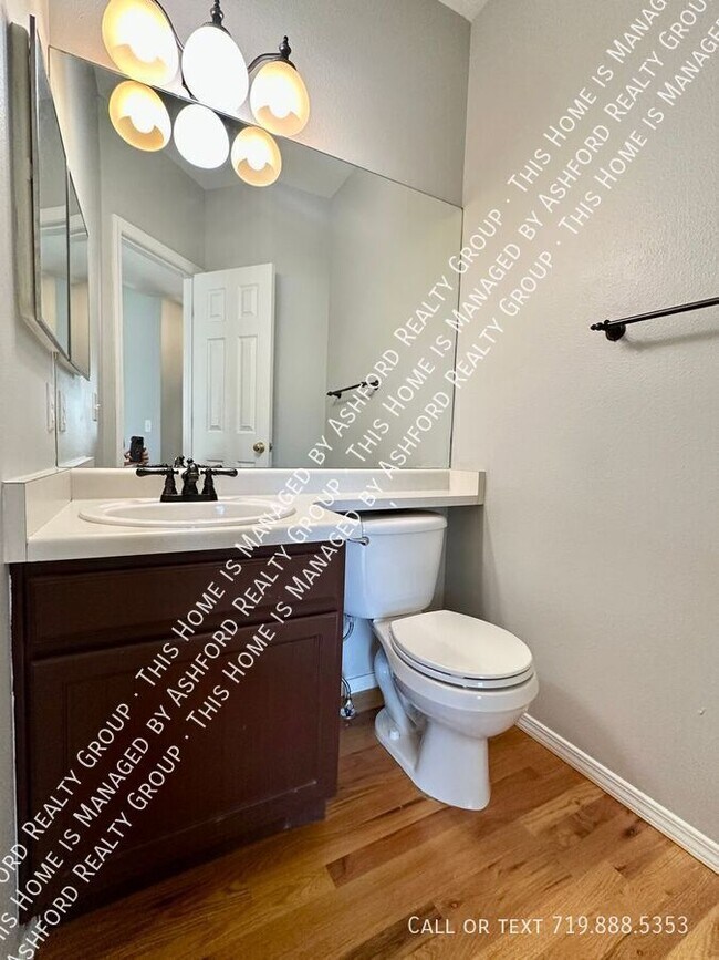 Building Photo - 8316 Cooper River Dr