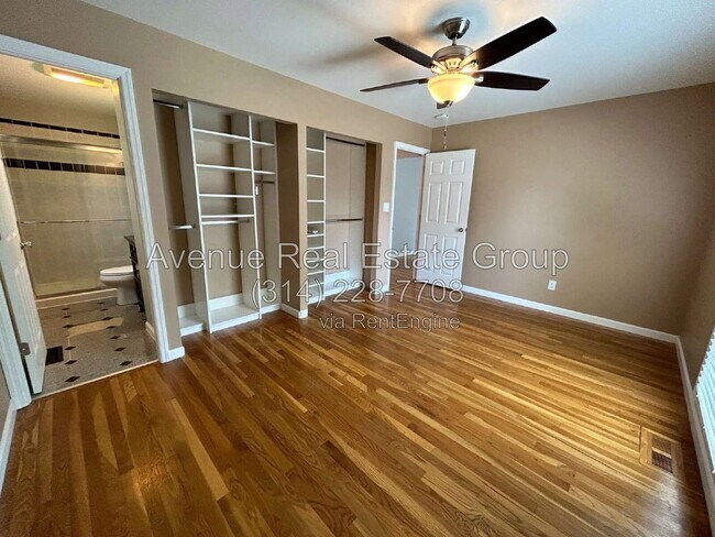 Building Photo - 11035 Crimson Dr