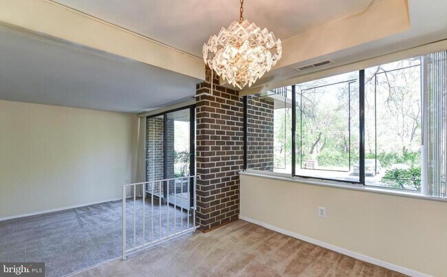 Building Photo - 2114 Bonnywood Ln
