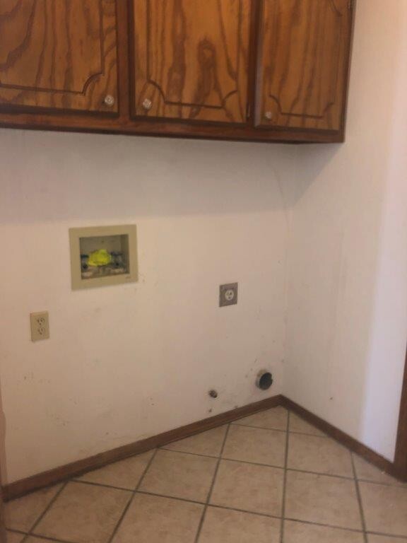 Building Photo - Storm Shelter! 3 bed 2 bath 2 car garage h...