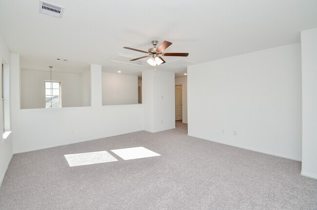 Building Photo - 7919 Royal Palm Dr