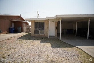 Building Photo - 114 Bauxite Ave