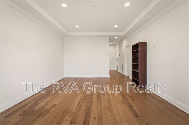 Building Photo - 5025 Rivermere Ln