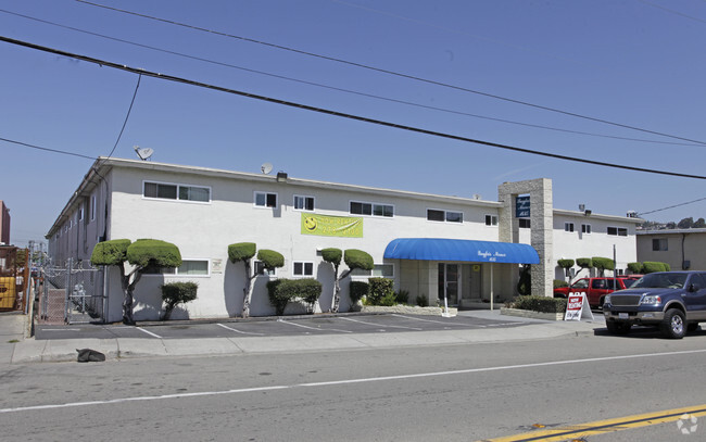 Building Photo - Bay Fair Manor