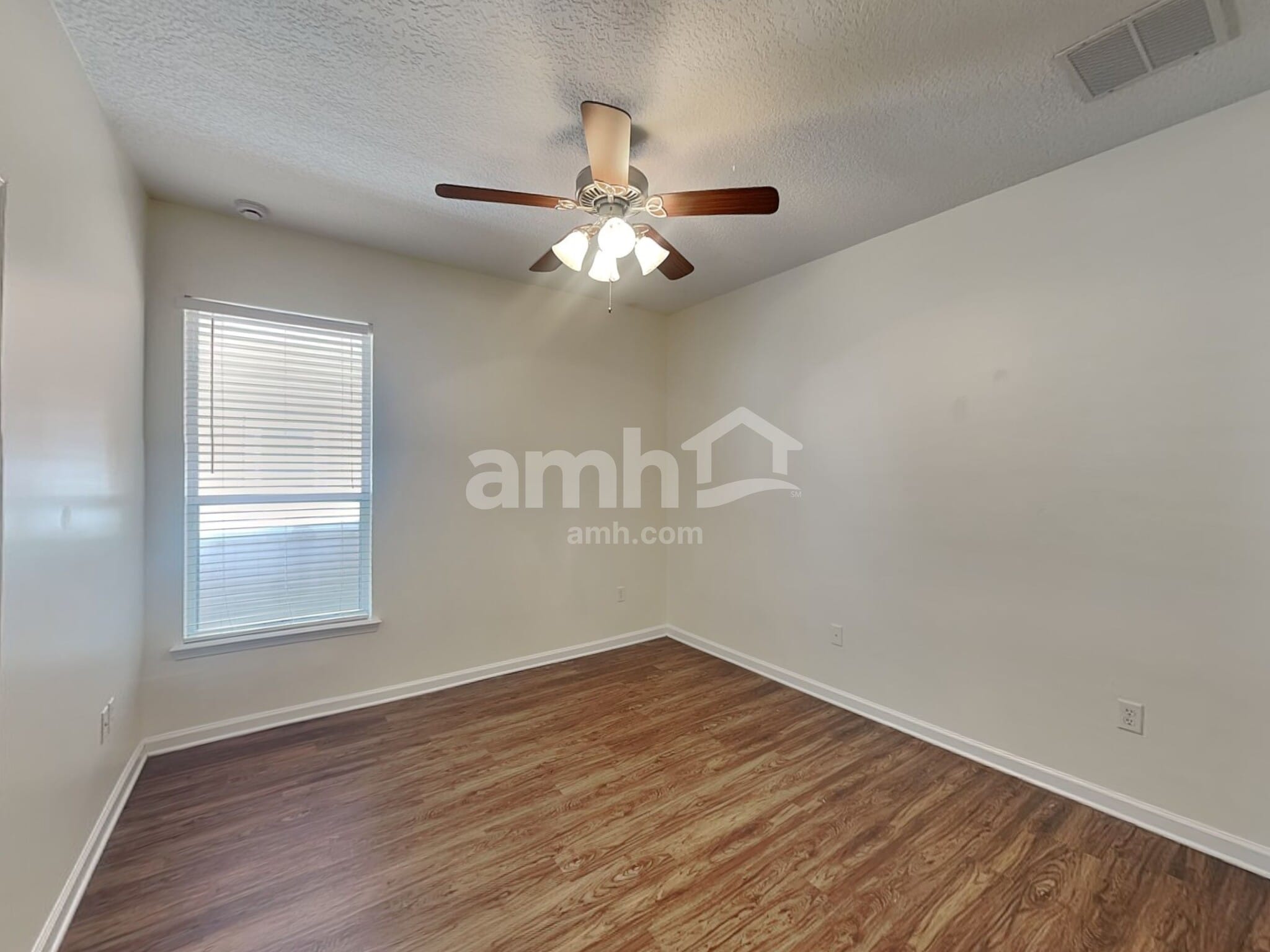 Building Photo - 2532 Creekfront Dr