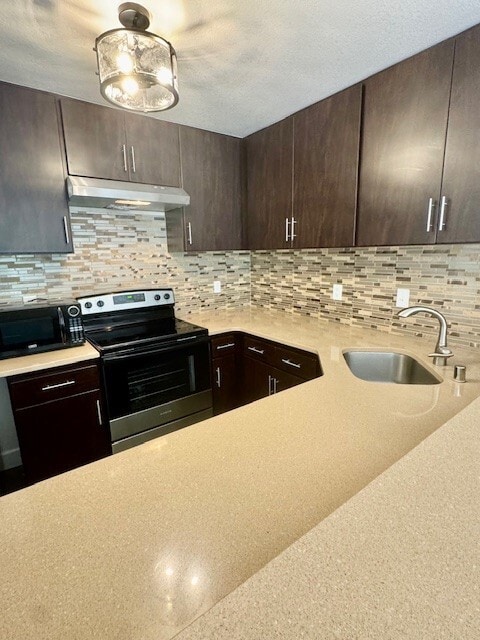 Building Photo - 123 N Villa Way
