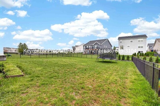 Building Photo - 229 Charlestowne Place Dr