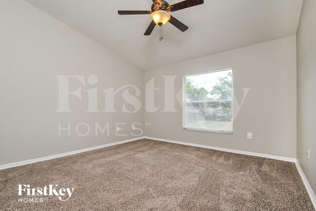 Building Photo - 6511 Fox Crest Ln