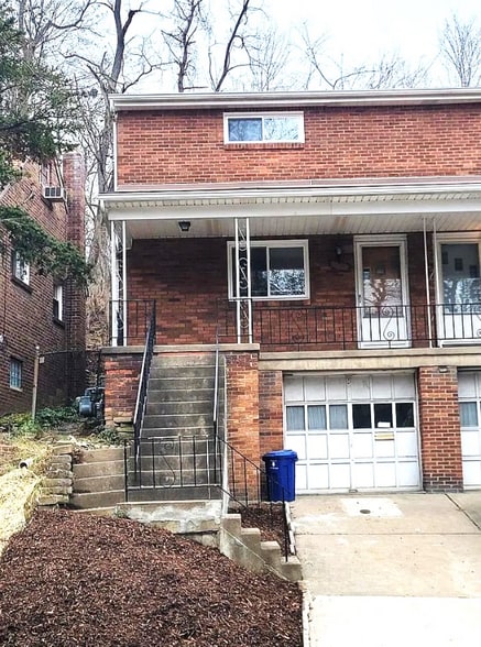 Primary Photo - 2273 Pauline Ave