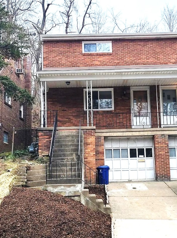 Building Photo - 2273 Pauline Ave