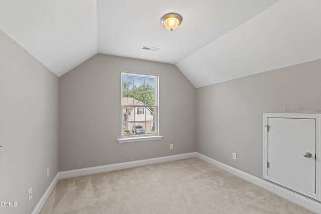 Building Photo - 188 Outwater Ridge Dr