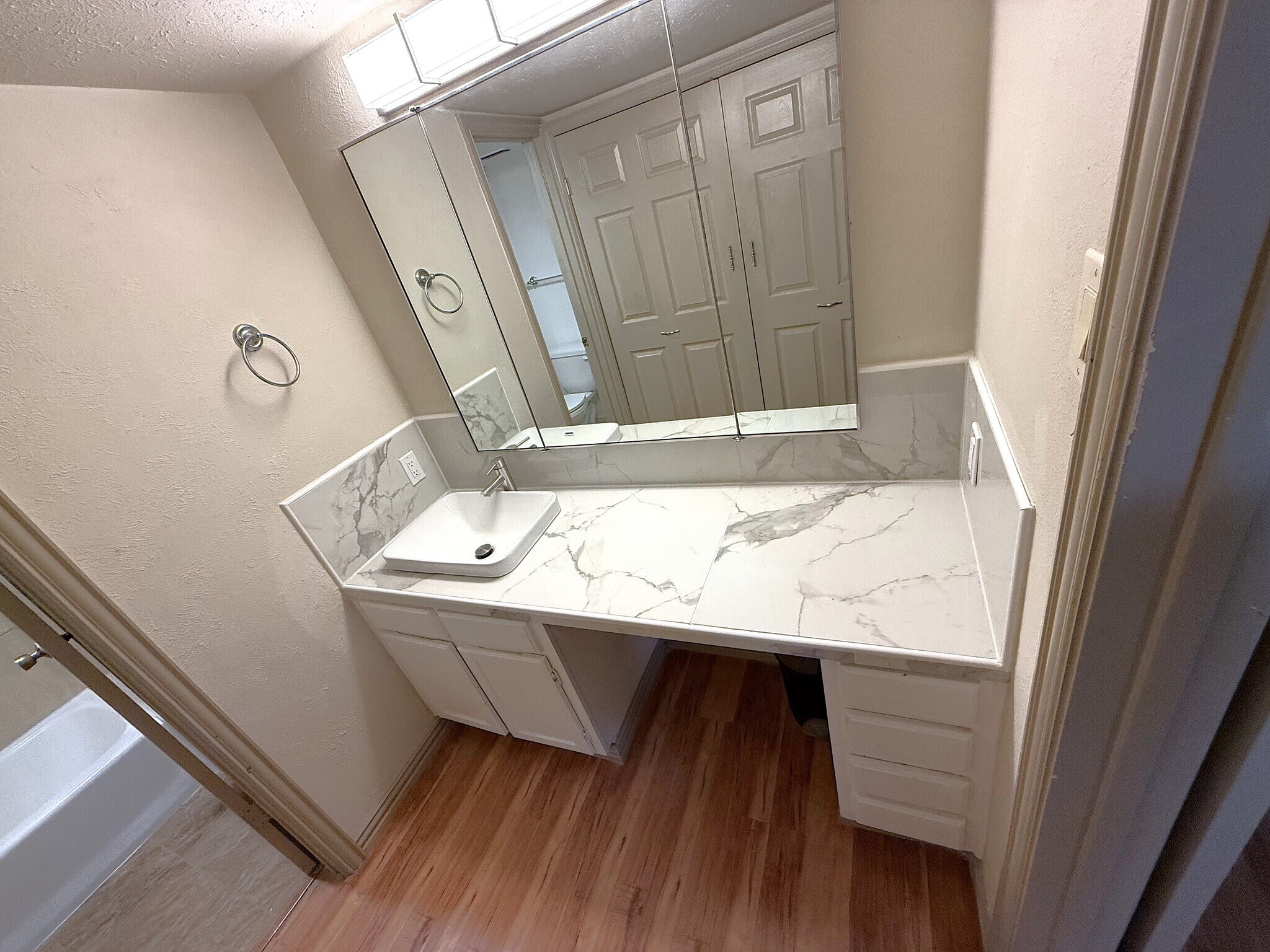 Building Photo - 4557 N O'Connor Rd