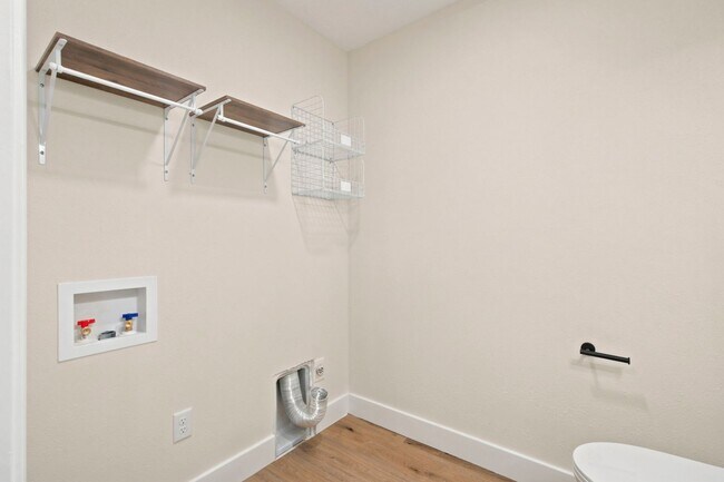 Building Photo - 117 Ridgeview Dr