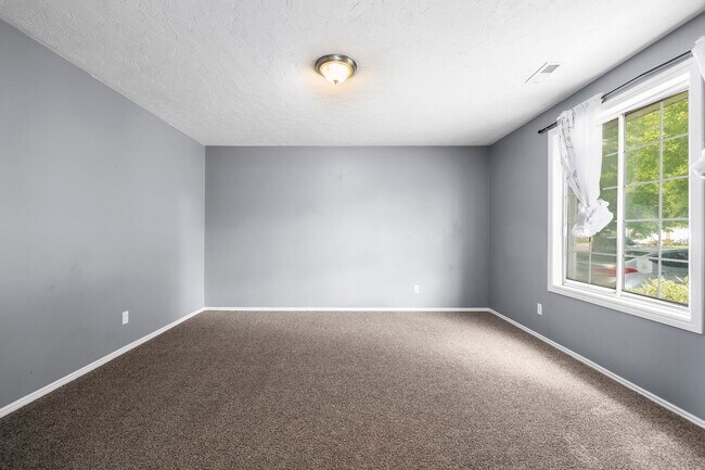 Building Photo - 4 Bedroom Family Home in Beautiful American Fork!