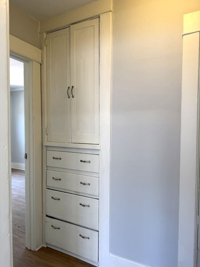 Building Photo - 469