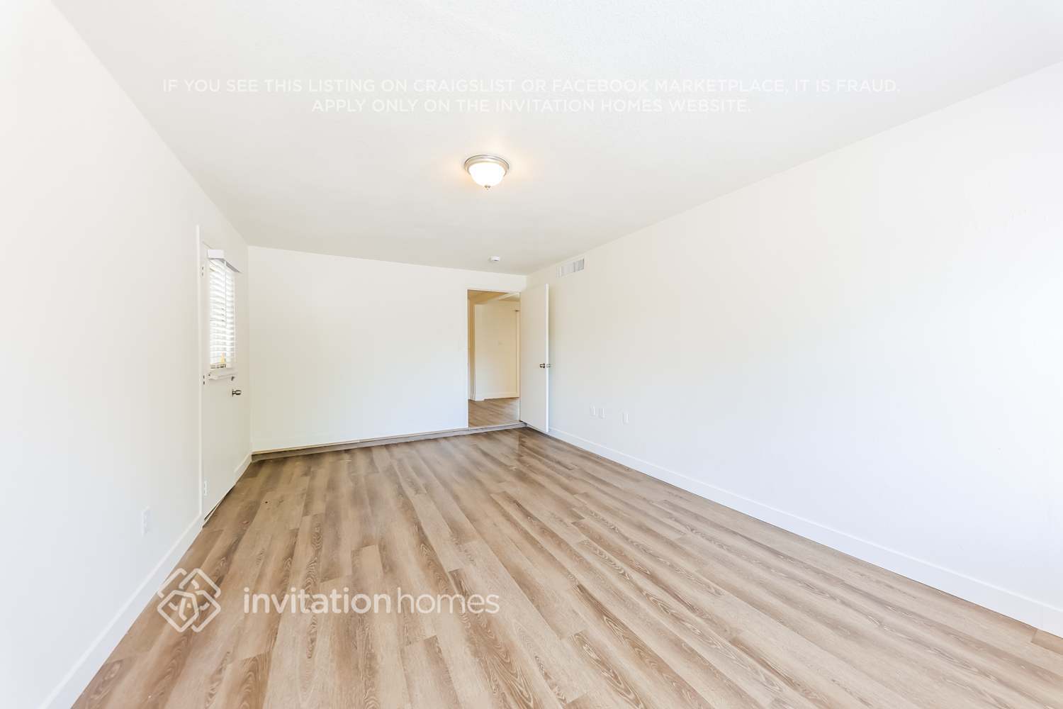 Building Photo - 7249 W Sells Dr