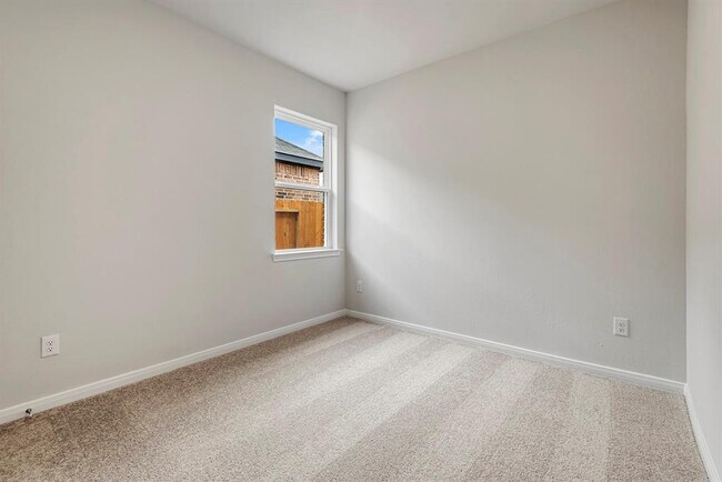 Building Photo - 408 Polly Grv Dr