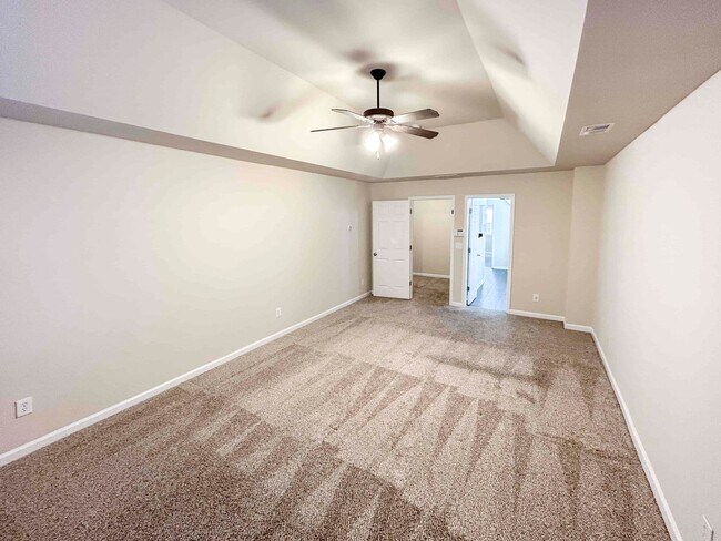 Building Photo - Immaculate 4 BR/3 BA Traditional in Acworth!