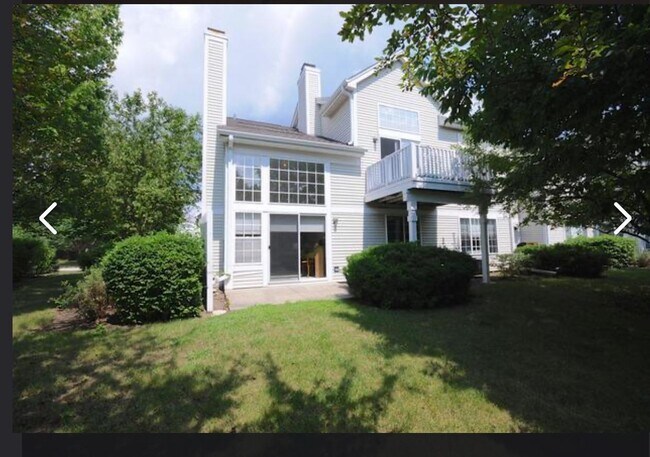 Building Photo - 1067 Providence Ln