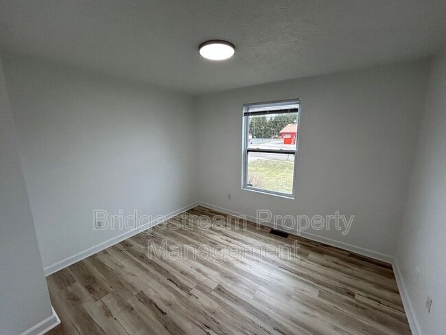 Building Photo - 4139 Dayton Xenia Rd