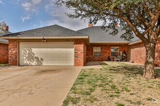 Building Photo - Wonderful Duplex in Southwest Lubbock!