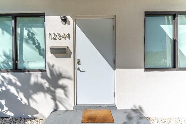 Building Photo - 12344 NE 9th Ave