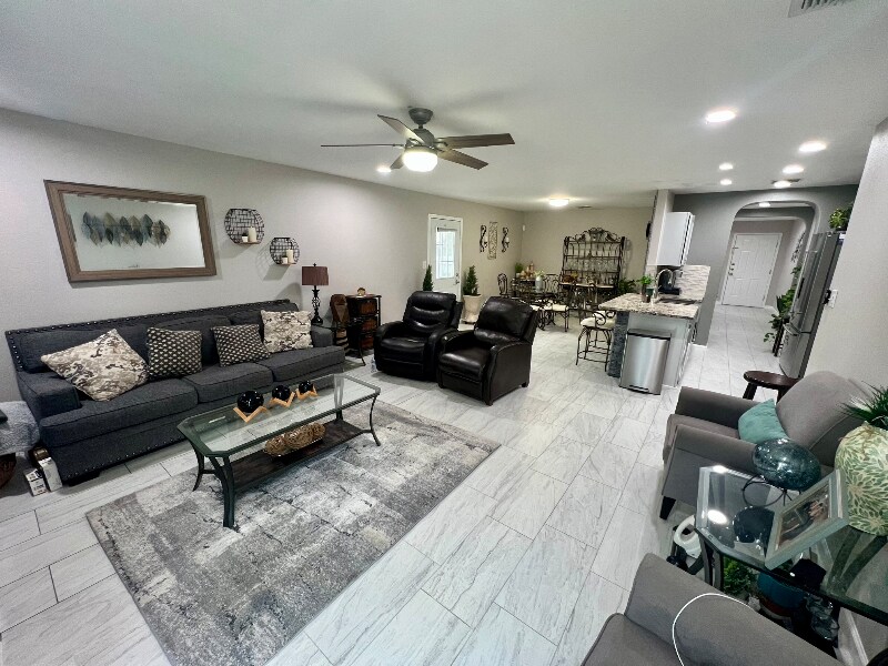 Building Photo - 6947 Lunar Way