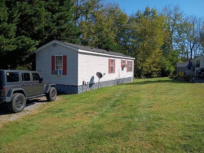 Building Photo - owner will finance