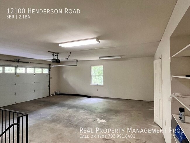 Building Photo - 12100 Henderson Rd
