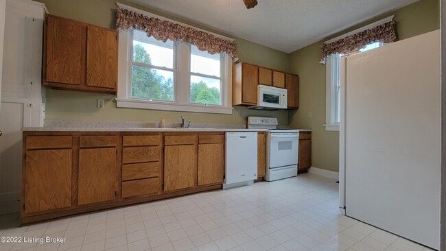 Building Photo - 3812 Taylorsville Rd