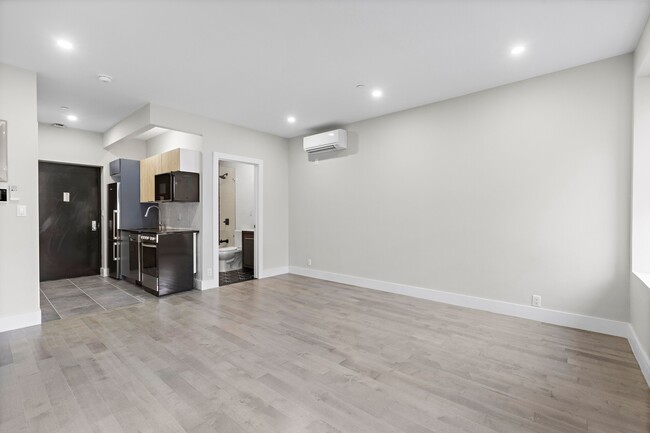 Floorplan - 4521 3rd Ave
