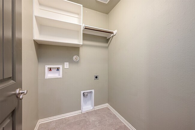 Building Photo - 23613 Alder Branch Ln
