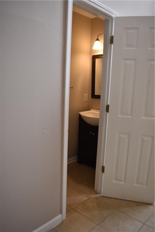 Building Photo - 610 Durham Ridge Dr NW