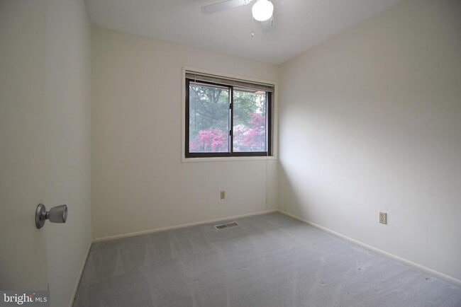 Building Photo - 2238 White Cornus Ln