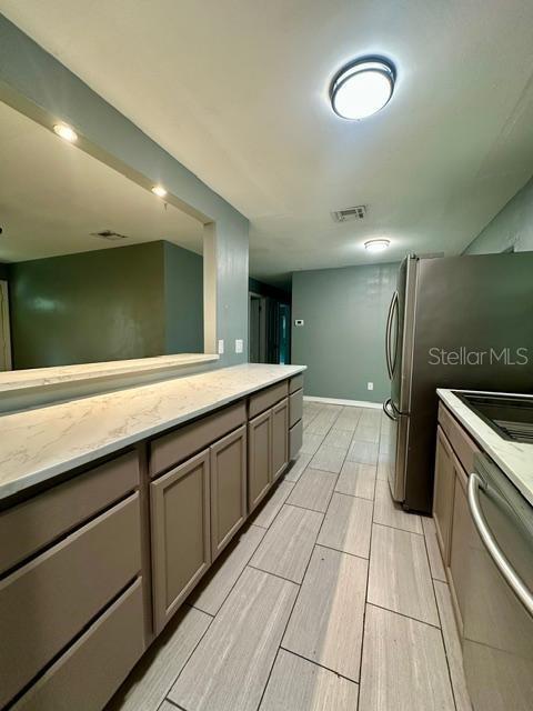 Building Photo - 617 E Helm Way