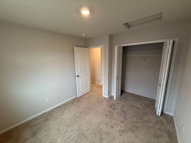 Building Photo - 4816 Apollo Ave