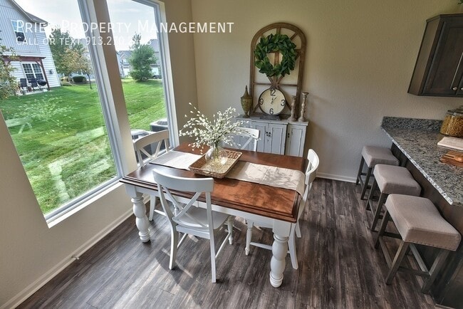 Building Photo - 8764 Inkster St