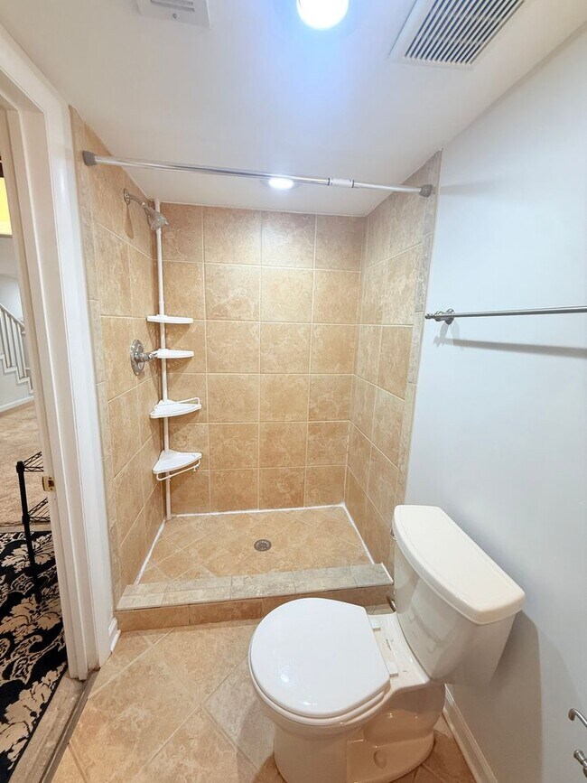 Building Photo - 3BR Rowhome w/ Private Parking | 1,764 Sq Ft | Eckington | $3,855